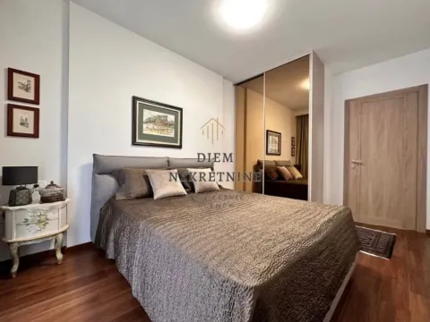 Izdavanje, dvosoban stan, 77m², Master Kvart, Podgorica - image 7