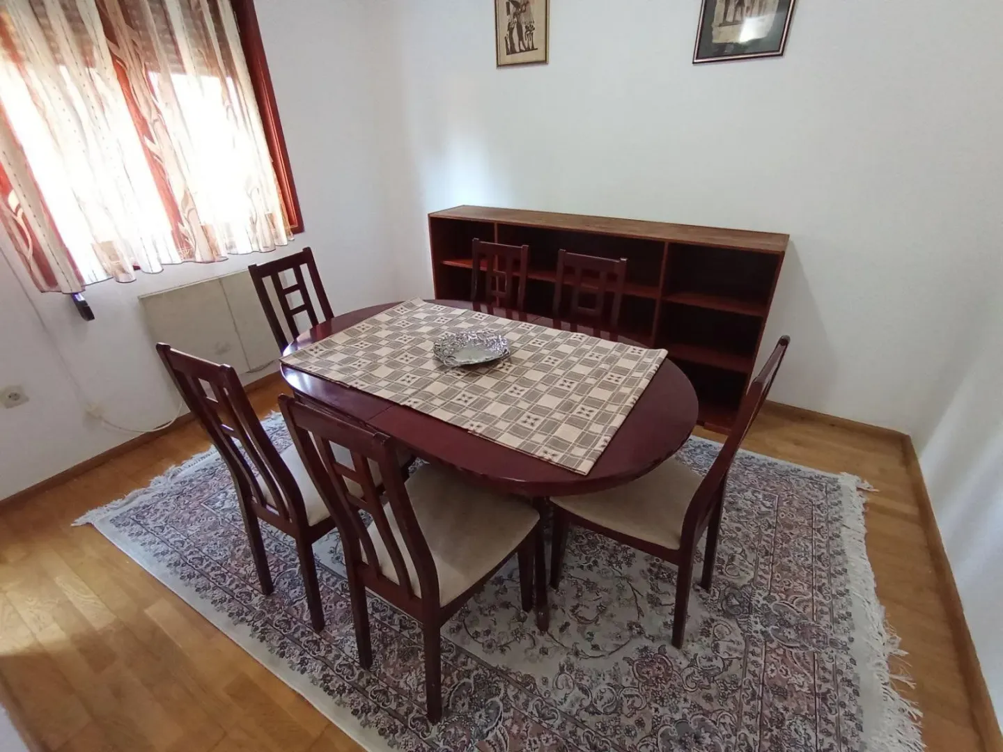Izdavanje, trosoban stan, 120m², Ljubović, Podgorica