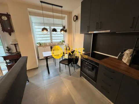 Prodaja, trosoban stan, 65m², Vračar Centar, Vračar Sve Podlokacije - image 7