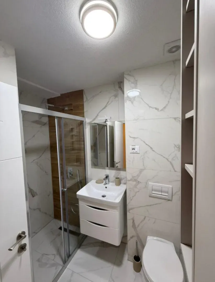 Izdavanje, dvosoban stan, 65m², Zagorič, Podgorica