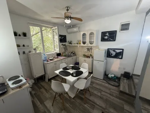 Sale, house, 193m², Bečići, Budva - image 1