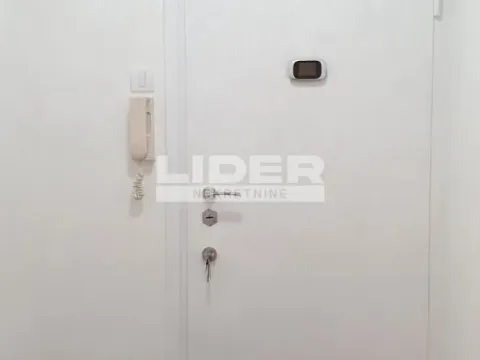 Sale, one bedroom apartment, 35m², Savski Venac, Beograd - image 14