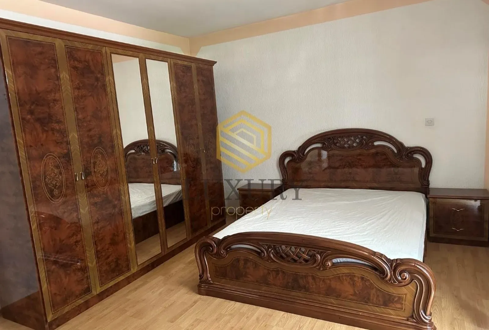 Izdavanje, četvorosoban stan, 156m², Stari Aerodrom, Podgorica
