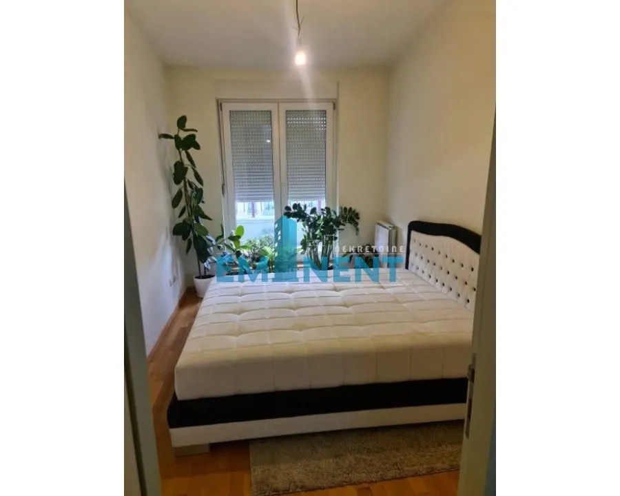 Izdavanje, trosoban stan, 91m², Voždovac Sve Podlokacije, Beograd