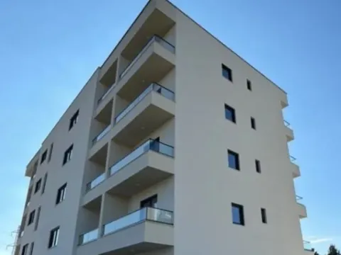 Sale, two bedroom apartment, 69m², Ulcinjsko Polje, Ulcinj - image 2