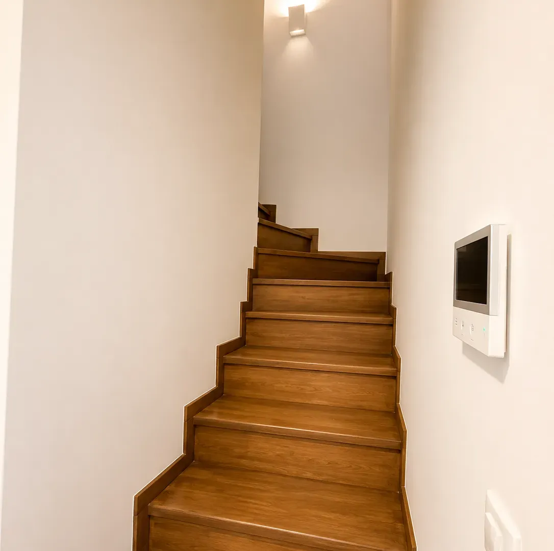 Izdavanje, četvorosoban stan, 113m², Master Kvart, Podgorica