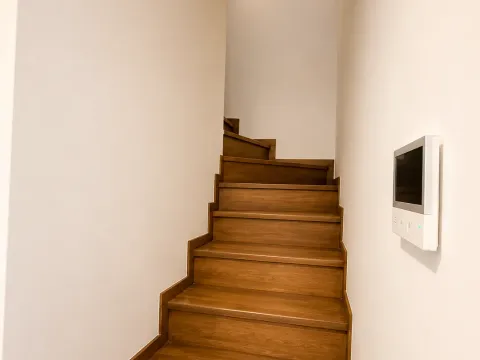 Izdavanje, četvorosoban stan, 113m², Master Kvart, Podgorica - image 10