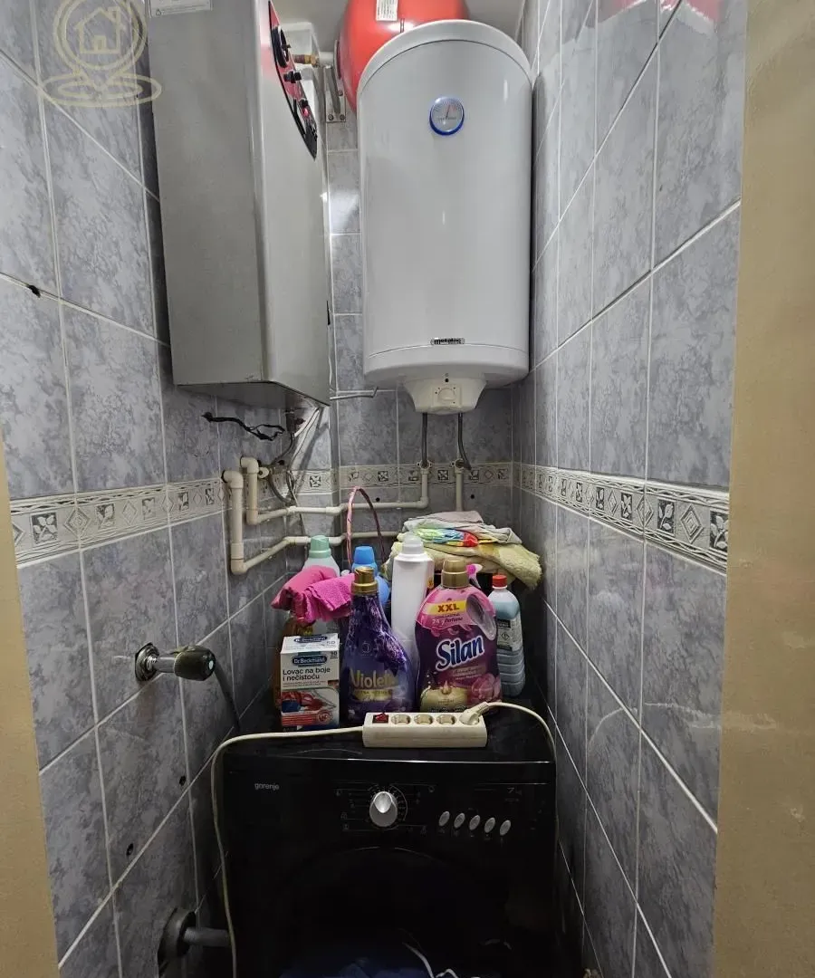Prodaja, trosoban stan, 65m², Centar, Kragujevac