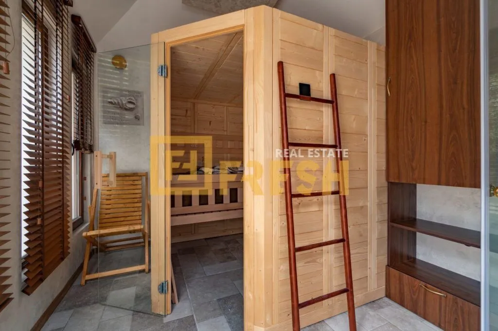 Rent, house, 150m², Gorica C, Podgorica