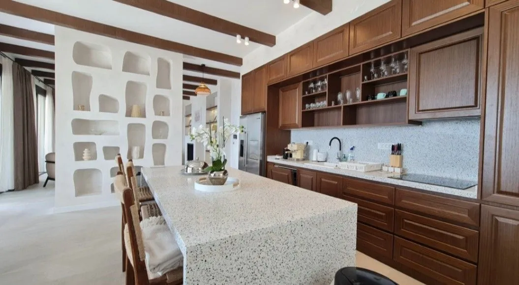 Prodaja, kuća, 270m², Skočiđevojka, Budva