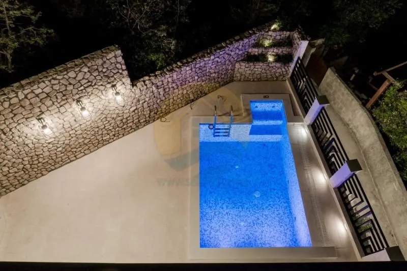 Prodaja, kuća, 285m², Reževići, Budva