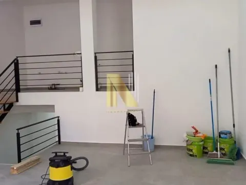 Prodaja, poslovni prostor, 82m², Veternik, Novi Sad Sve Podlokacije - image 1