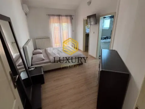 Izdavanje, kuća, 330m², Zeta, Podgorica - image 9