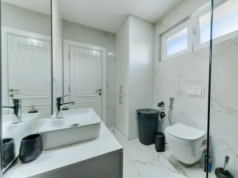 Izdavanje, kuća, 166m², Dobre Vode, Bar - image 5