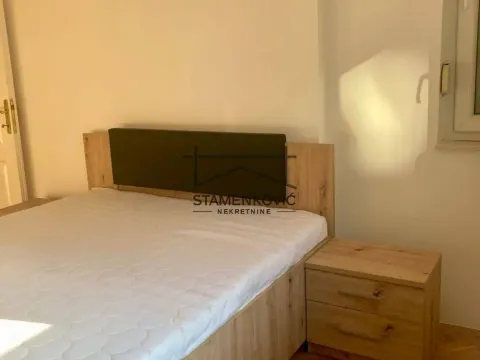 Izdavanje, dvosoban stan, 49m², Centar, Novi Sad - image 6