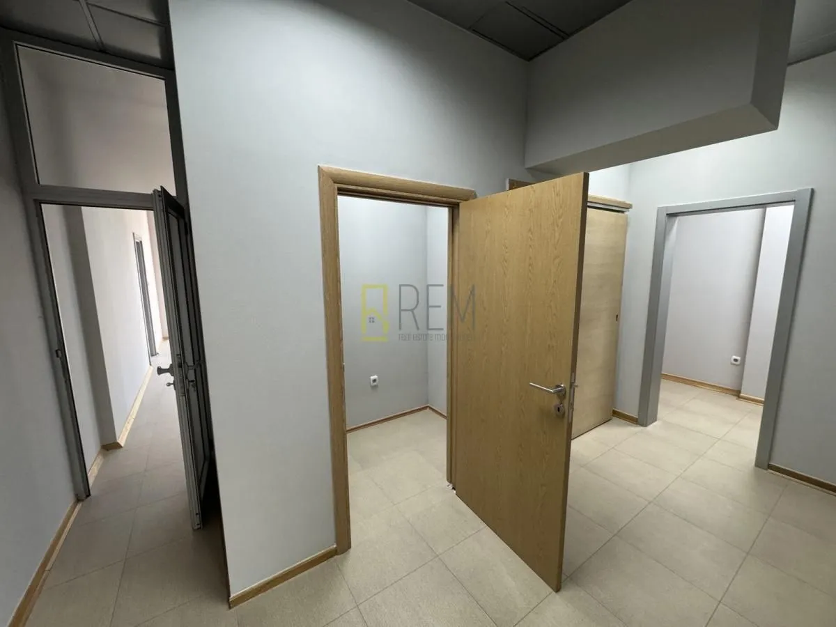 Rent, office space, 120m², Preko Morače, Podgorica