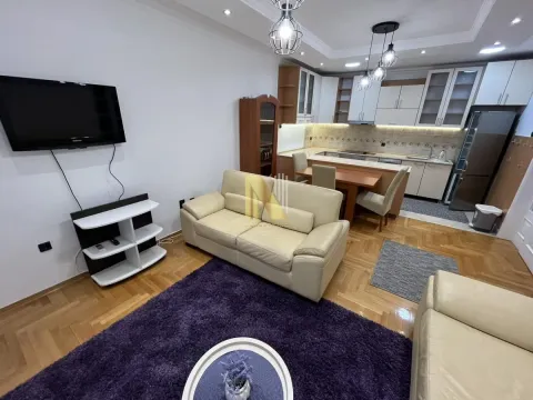 Izdavanje, trosoban stan, 69m², Bulevar Oslobodjenja, Novi Sad Sve Podlokacije - image 2