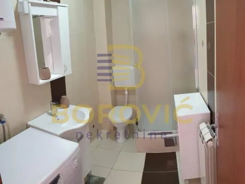 Sale, two bedroom apartment, 40m², Uciteljsko Naselje, Zvezdara Sve Podlokacije - image 8