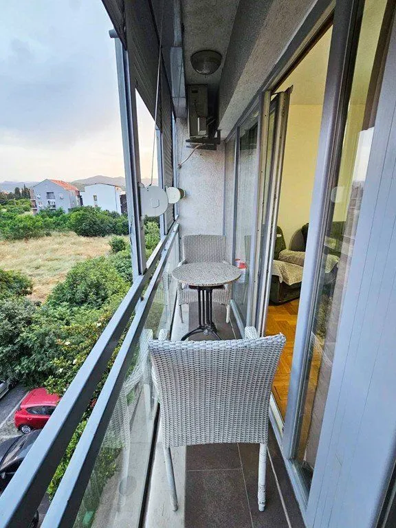 Izdavanje, jednosoban stan, 40m², Podgorica, Crna Gora