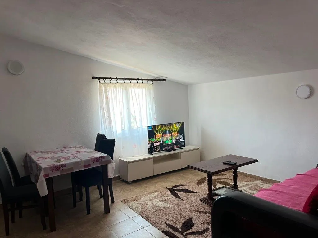 Rent, house, 120m², Bjeliši, Bar