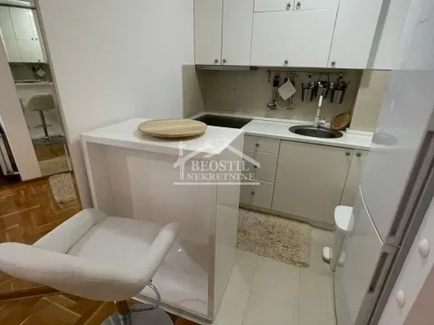Rent, one bedroom apartment, 41m², Kluz, Zvezdara Sve Podlokacije - image 15