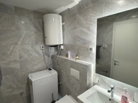 Izdavanje, dvosoban stan, 66m², Stari Aerodrom, Podgorica - image 7