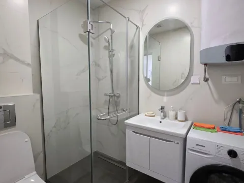 Izdavanje, jednosoban stan, 44m², Bečići, Budva - image 20