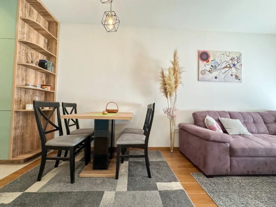 Izdavanje, jednosoban stan, 50m², Tološka šuma, Podgorica