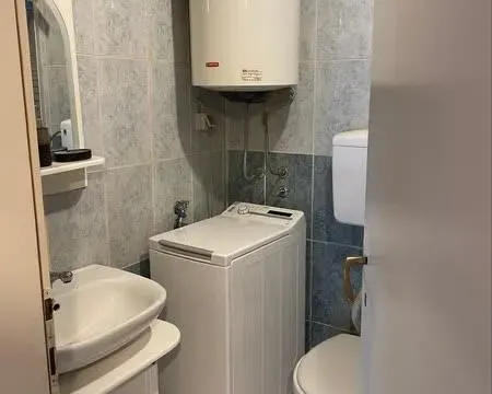 Izdavanje, jednosoban stan, 50m², Stari Aerodrom, Podgorica - image 4