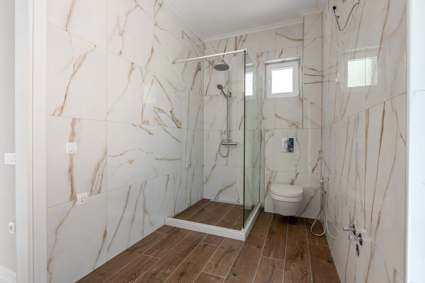 Sale, house, 210m², Zeleni Pojas, Bar