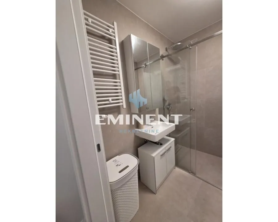 Rent, two bedroom apartment, 40m², Retenzija, Beograd