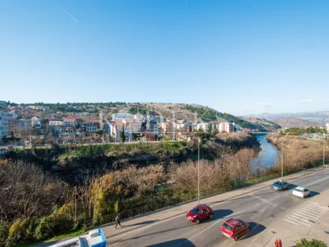 Izdavanje, jednosoban stan, 58m², Vezirov Most, Podgorica - image 9