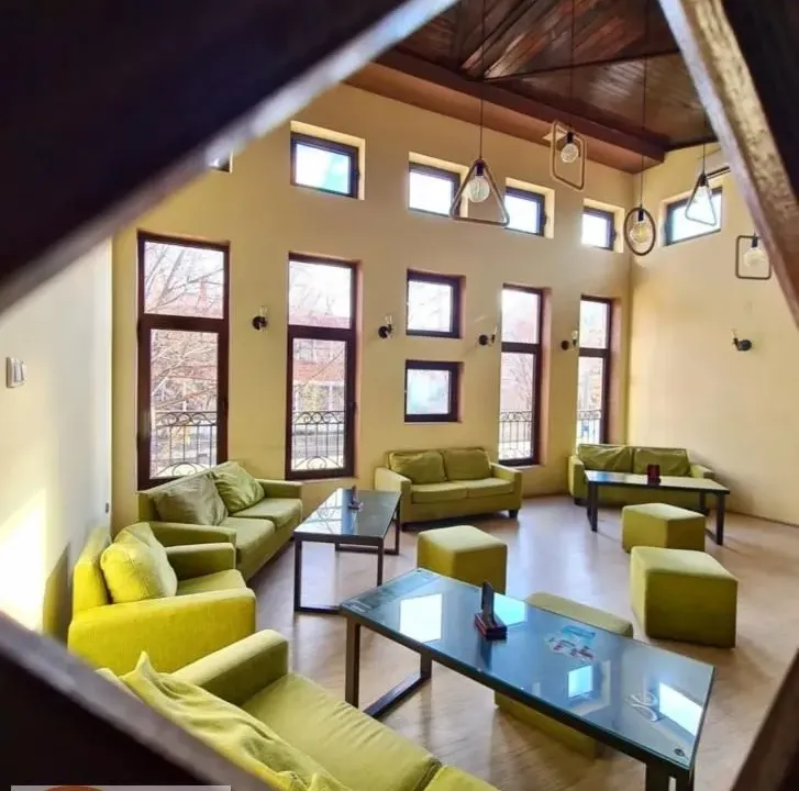 Prodaja, ugostiteljski objekat, 387m², Centar, Topola