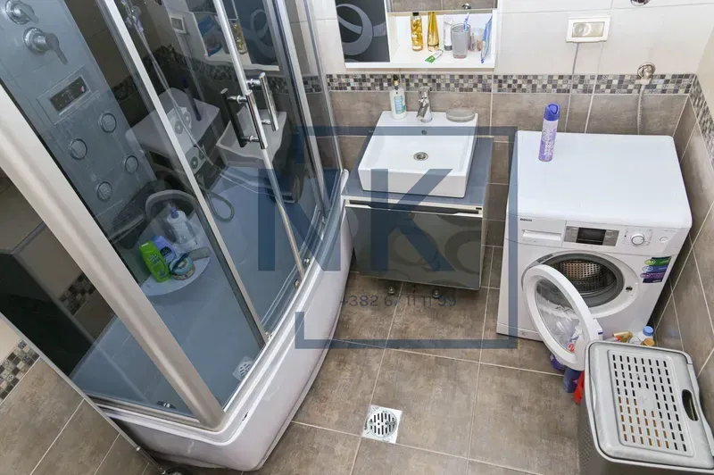 Prodaja, dvosoban stan, 95m², Stari Aerodrom, Podgorica