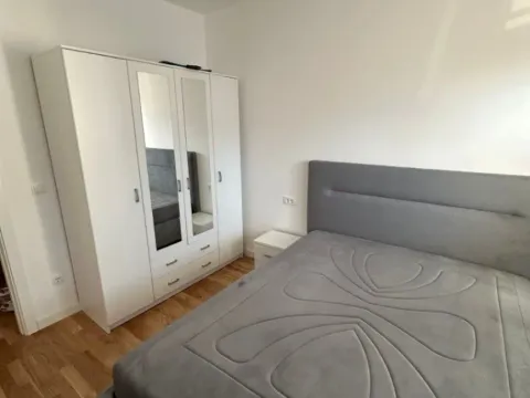 Prodaja, dvosoban stan, 68m², Centar, Bar - image 4