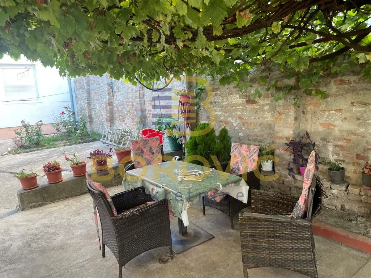 Rent, four bedroom apartment, 85m², Slavujev Venac, Zvezdara Sve Podlokacije