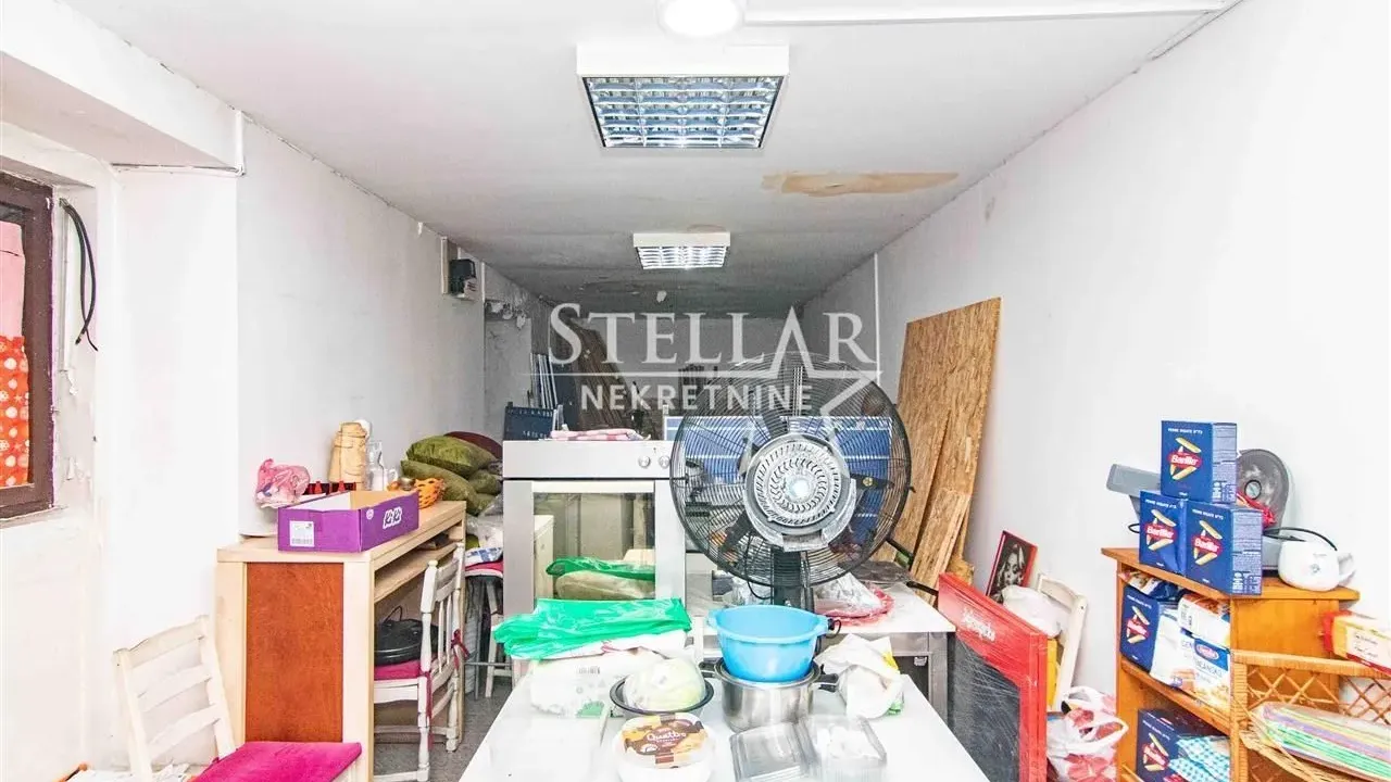 Rent, office space, 40m², Stara Varoš, Podgorica