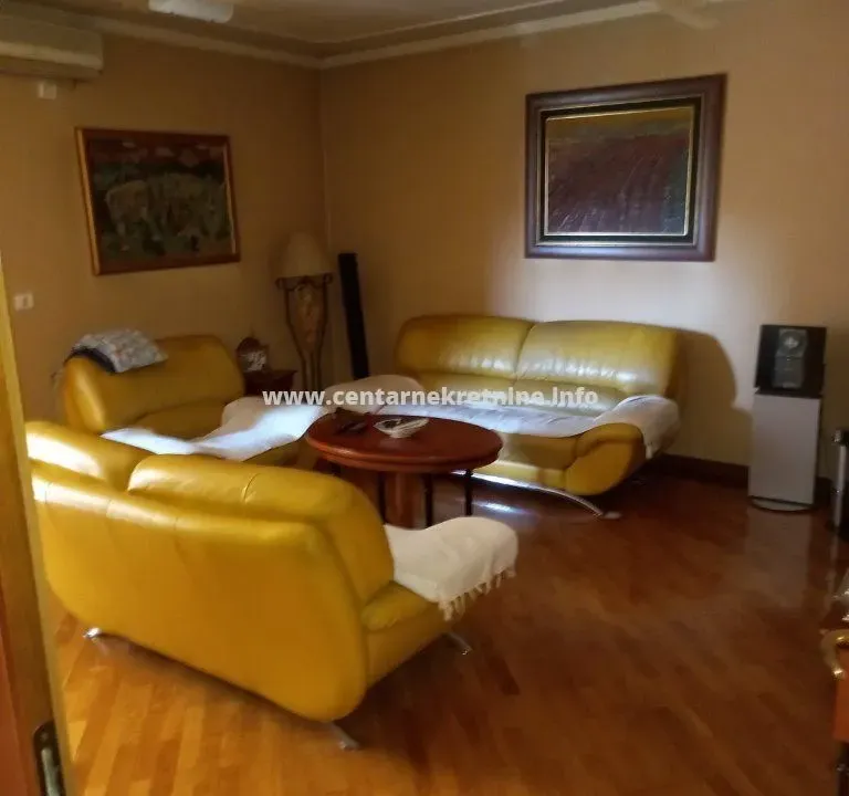 Sale, apartment, 96m², Stari Aerodrom, Podgorica