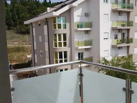 Izdavanje, dvosoban stan, 70m², Podgorica, Crna Gora - image 17