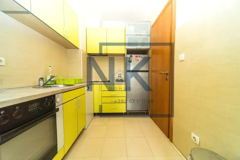 Izdavanje, jednosoban stan, 38m², Stari Aerodrom, Podgorica