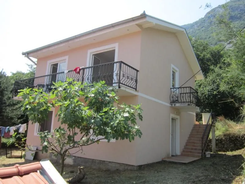 Prodaja, kuća, 180m², Kotor, Crna Gora