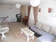 Izdavanje, kuća, 150m², Dobre Vode, Bar - image 11