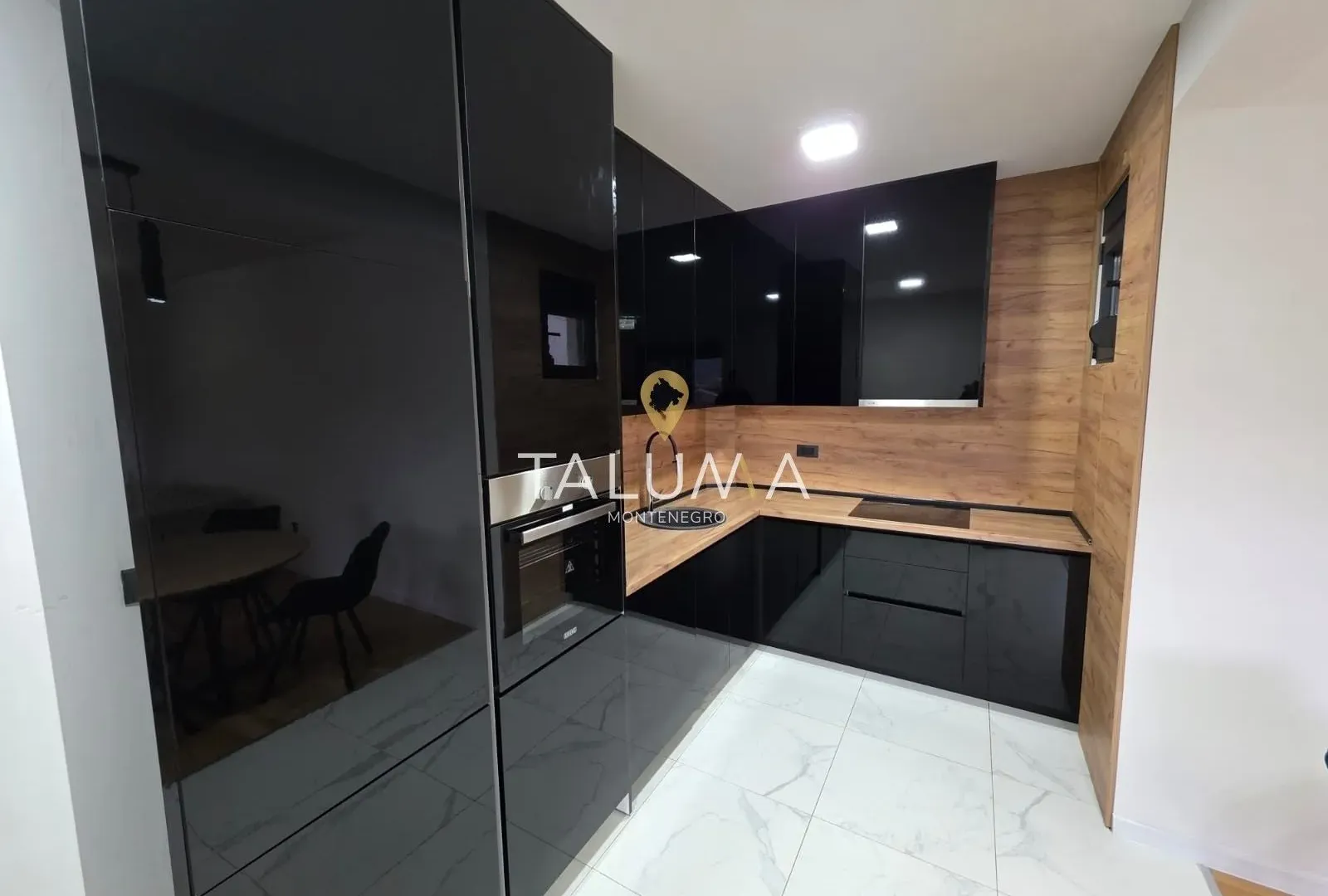 Izdavanje, dvosoban stan, 110m², Dalmatinska ulica, Podgorica