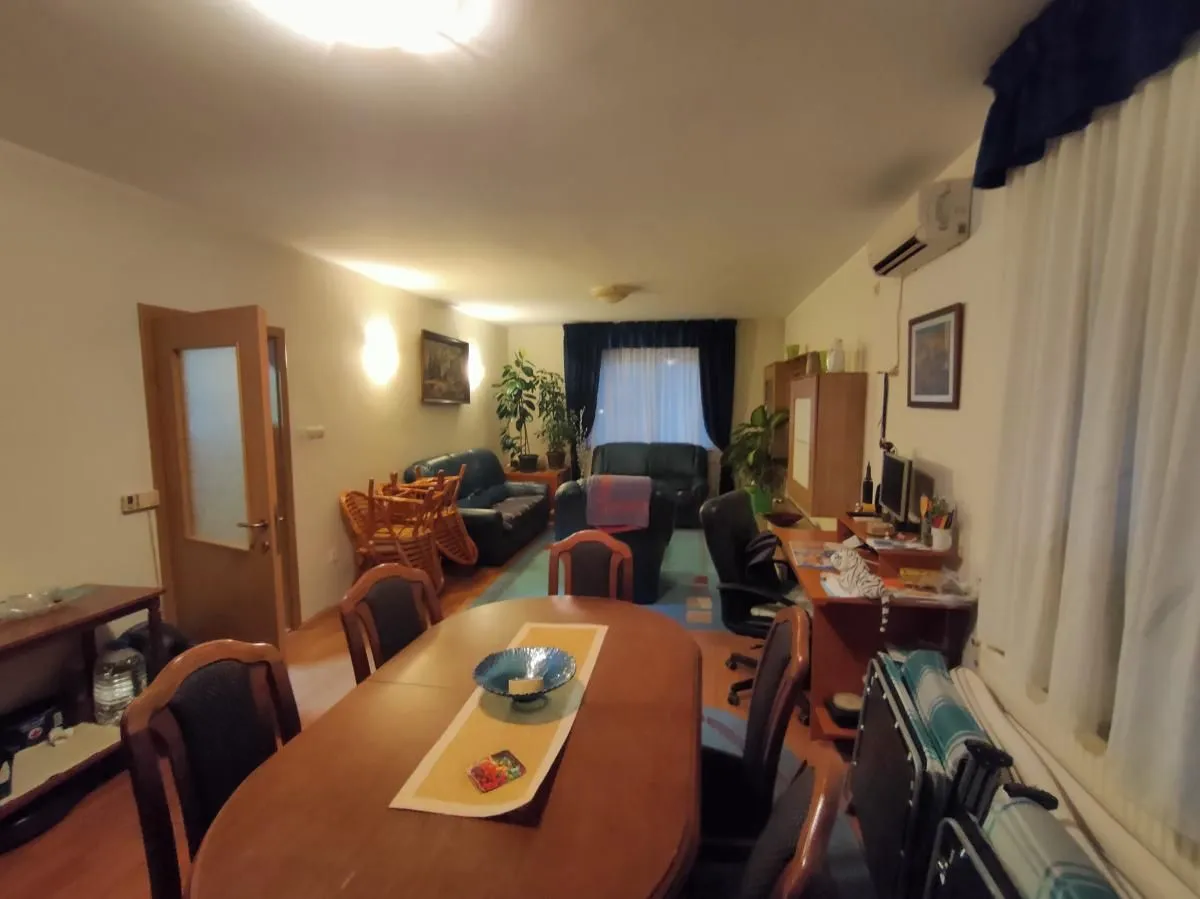 Prodaja, kuća, 181m², Sremska Kamenica, Petrovaradin