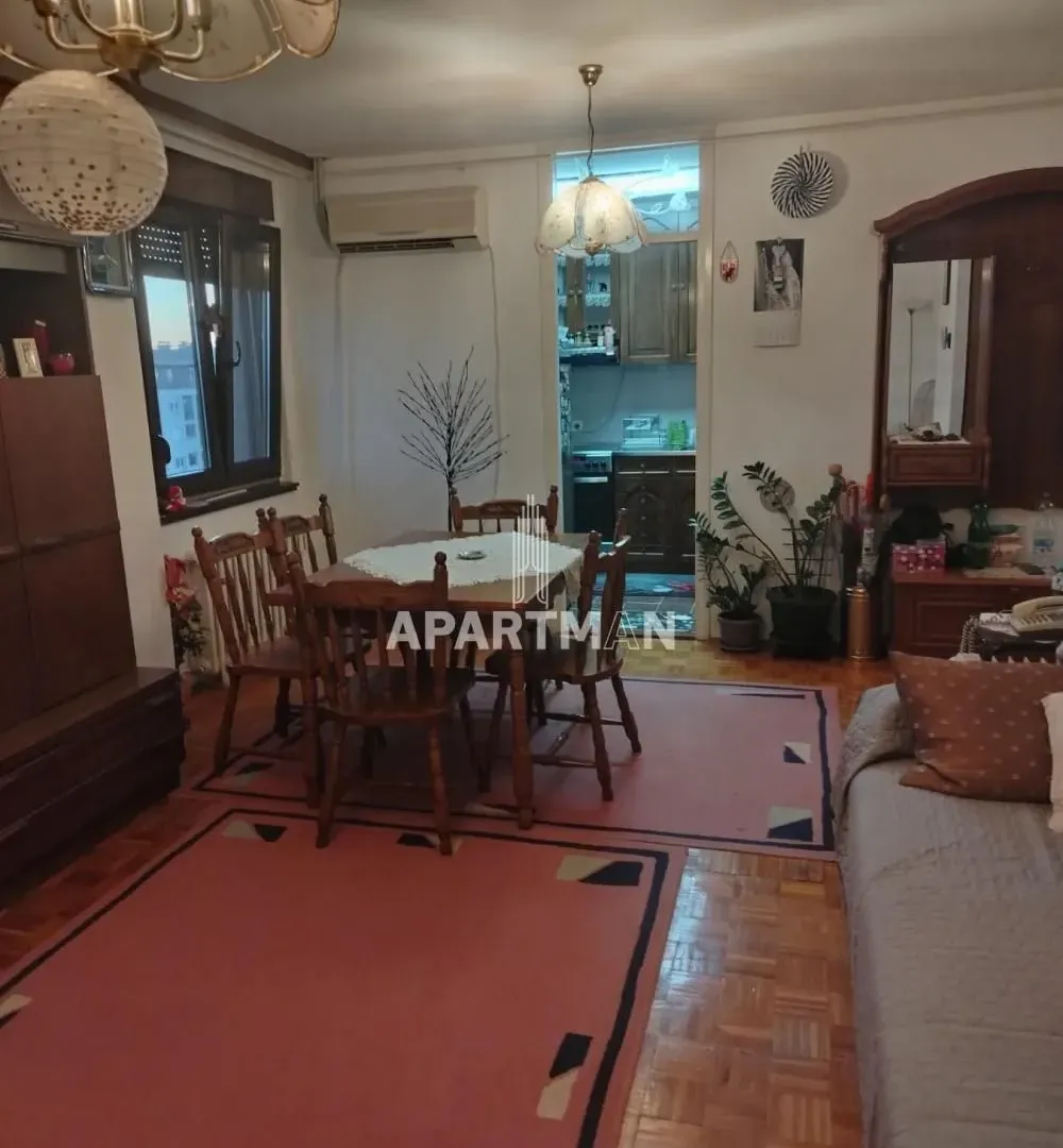 Prodaja, trosoban stan, 73m², Novi Beograd Blok 72, Novi Beograd Sve Podlokacije