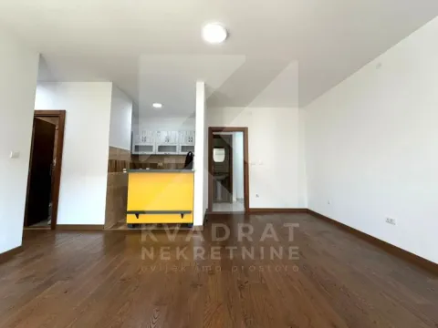 Izdavanje, dvosoban stan, 56m², City Kvart, Podgorica - image 3