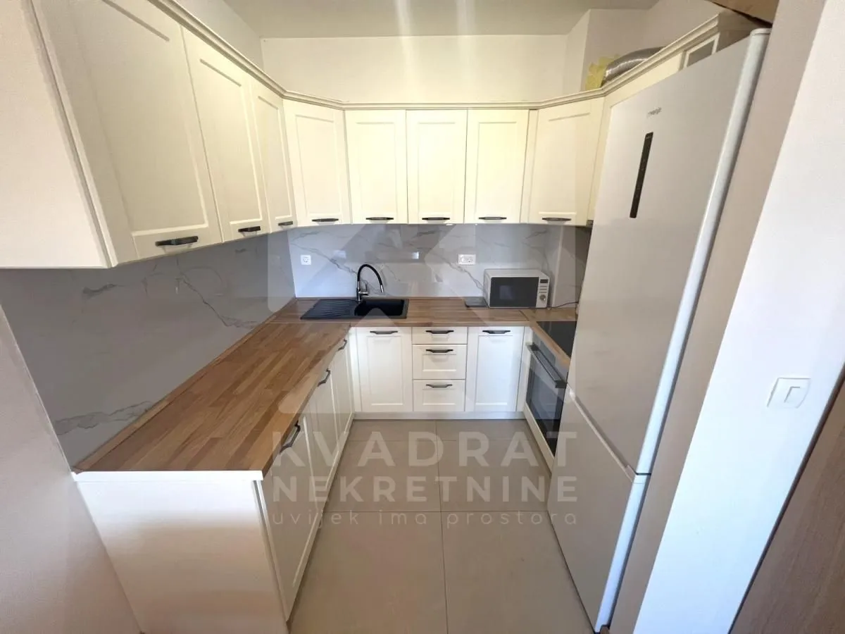 Izdavanje, jednosoban stan, 46m², New City, Podgorica