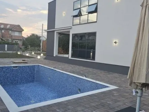 Izdavanje, kuća, 150m², Donja Gorica, Podgorica - image 14