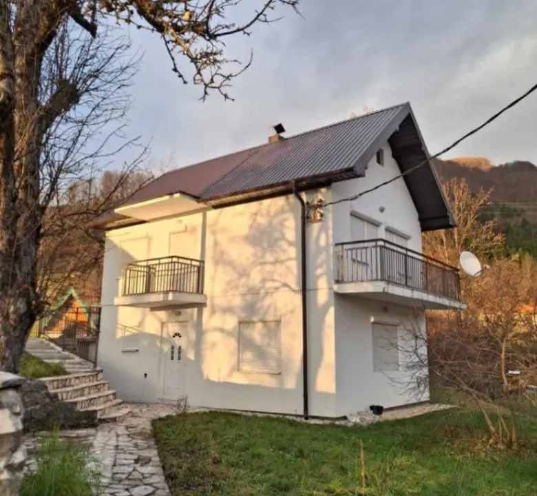 Izdavanje, kuća, 80m², Selišta, Kolašin