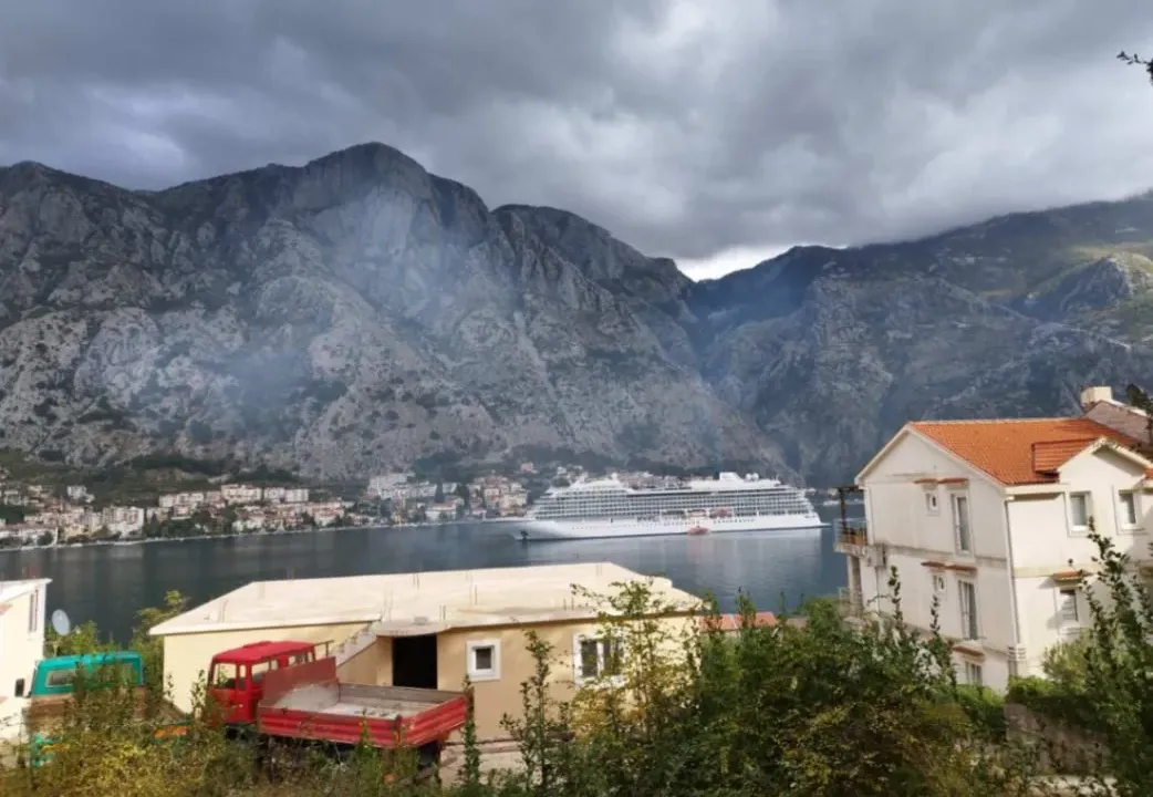 Sale, land lot, 901m², Muo, Kotor